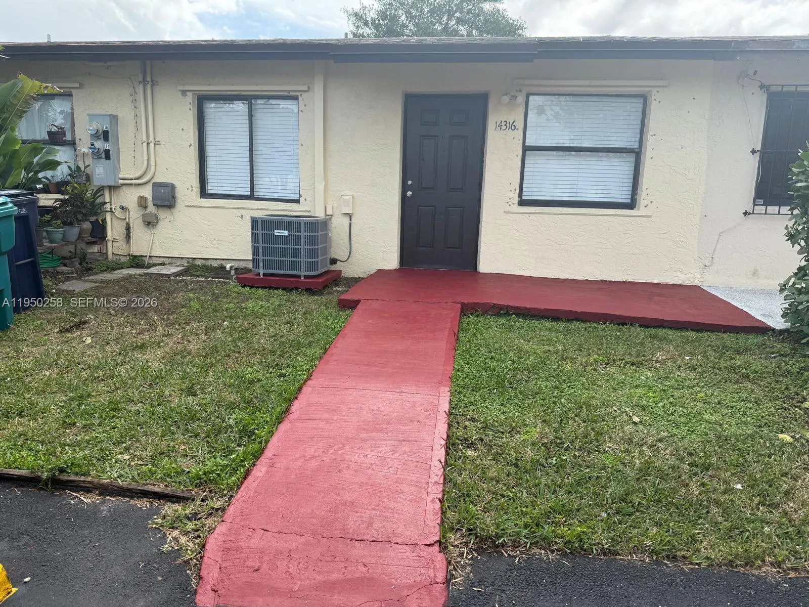 3 bedroom 2 bath for sale at 14316 SW 283rd St # 14316, Homestead FL 33033