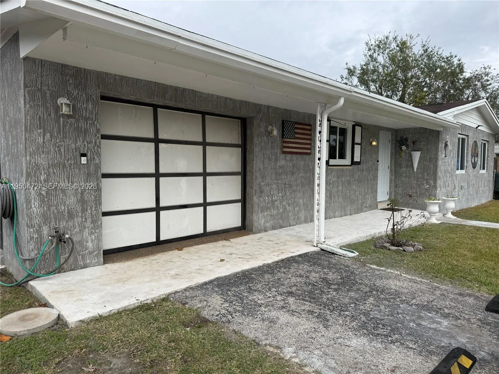 309 NW 15th St, Homestead FL 33030