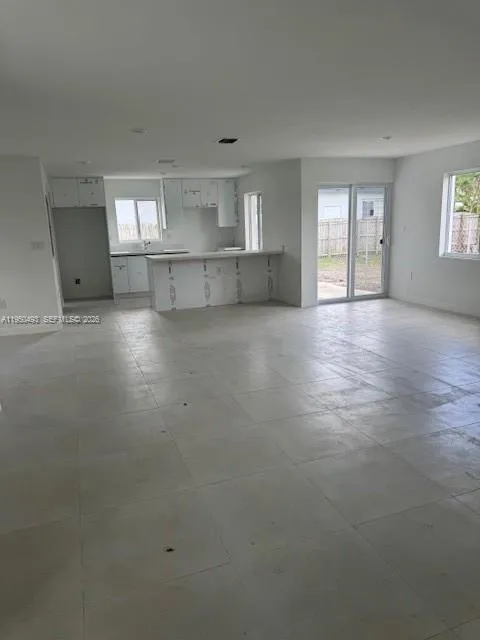 310 NW 6 st, Homestead FL 33030