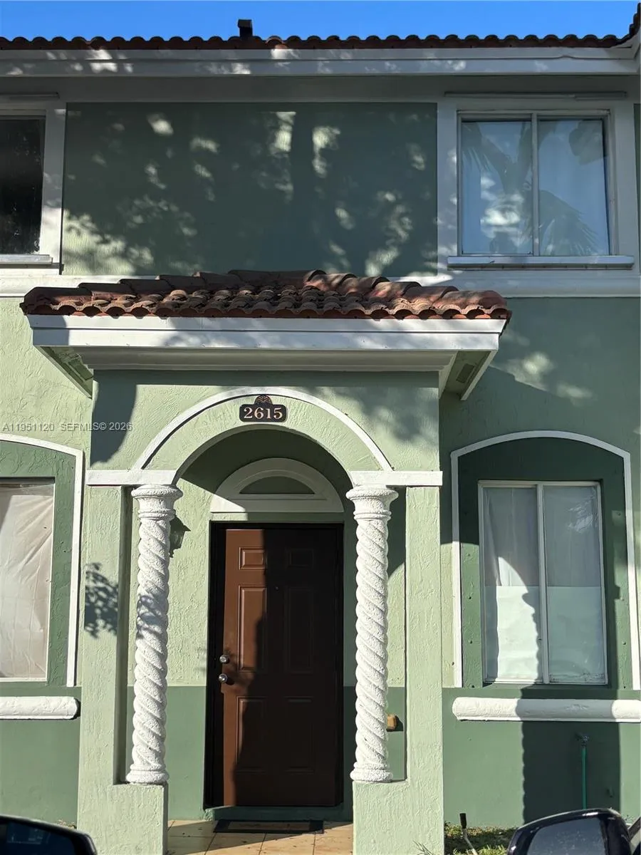 2615 SE 14 Avenida # 2615, Homestead FL 33035