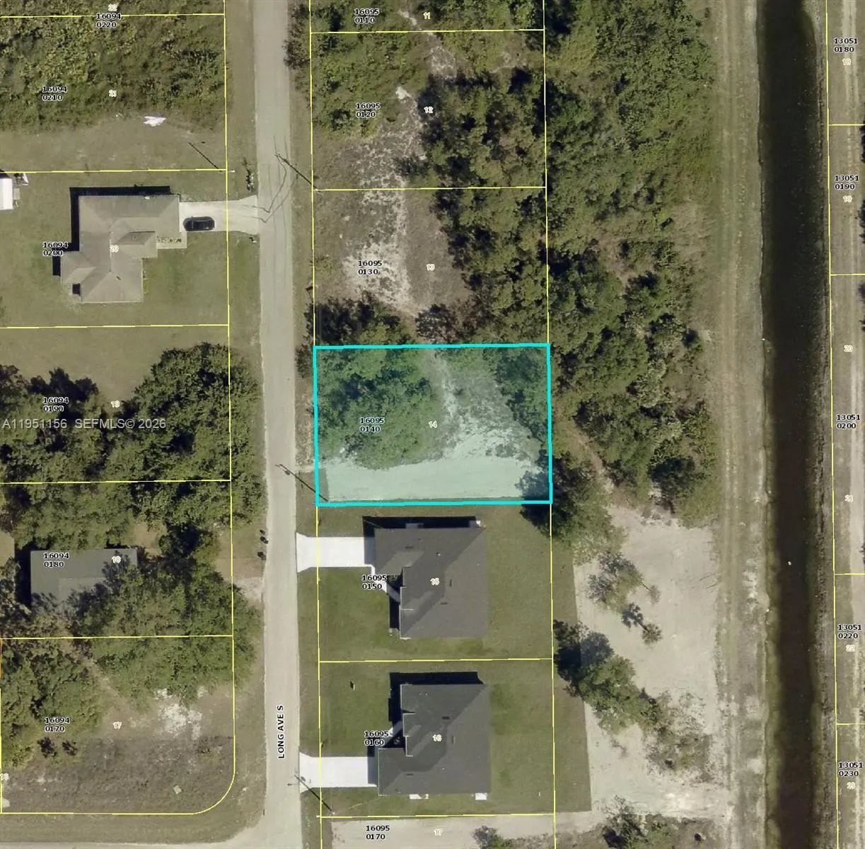 for sale at 467 LONG AVE S, Lehigh Acres FL 33974