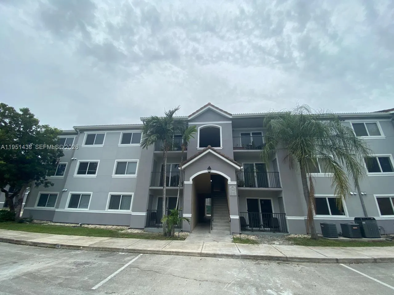2 bedroom 2 bath for sale at 15410 SW 284 ST # 8203, Homestead FL 33033