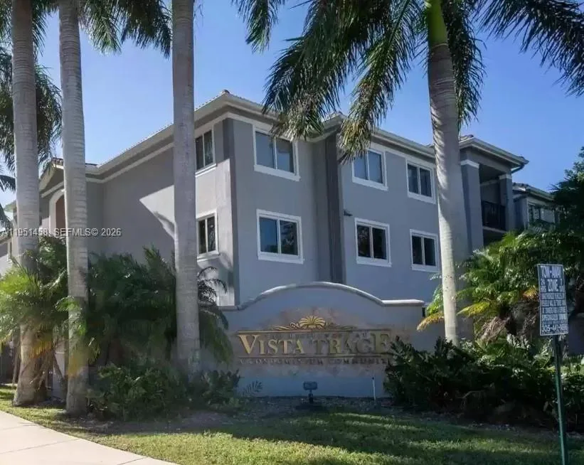 3 bedroom 2 bath for sale at 15430 SW 284 ST # 6307, Homestead FL 33033