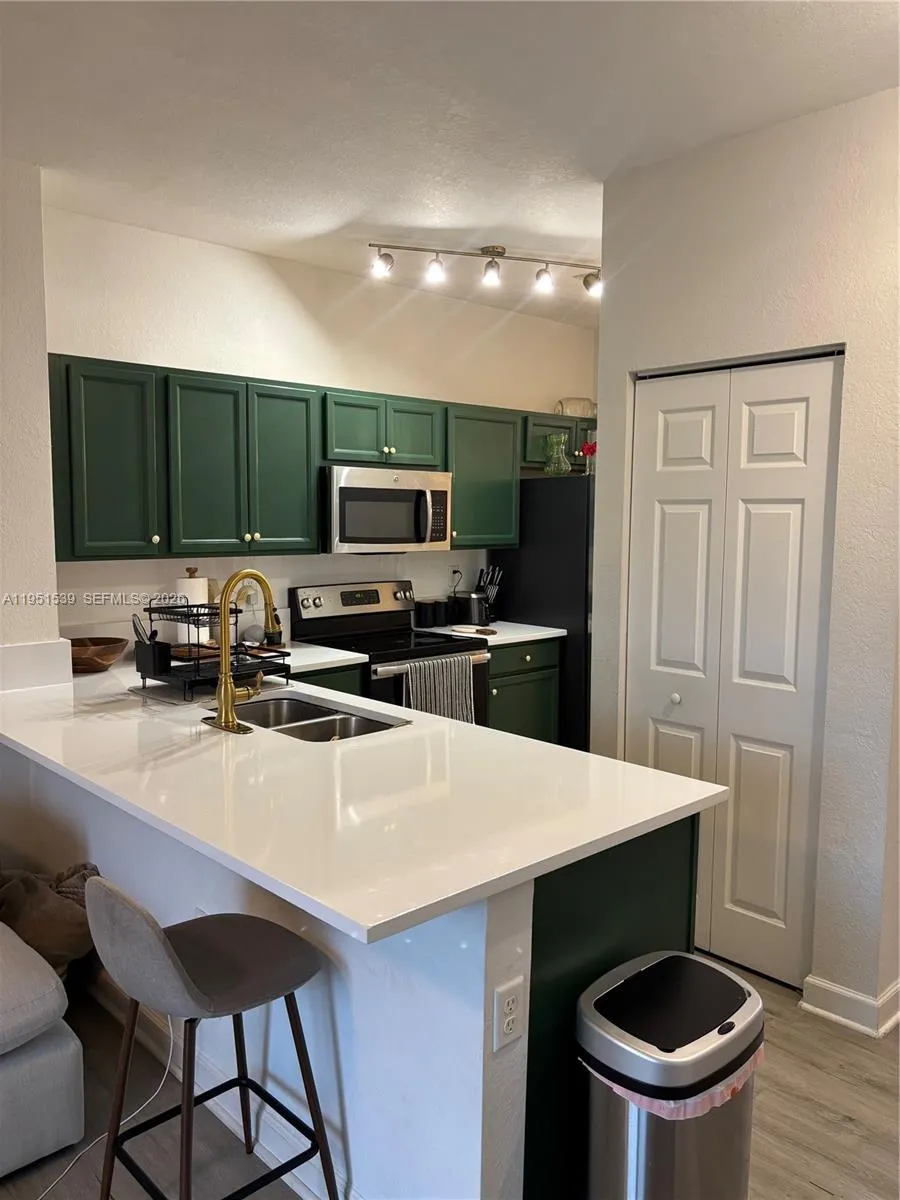 2819 SE 1st Dr # 8, Homestead FL 33033