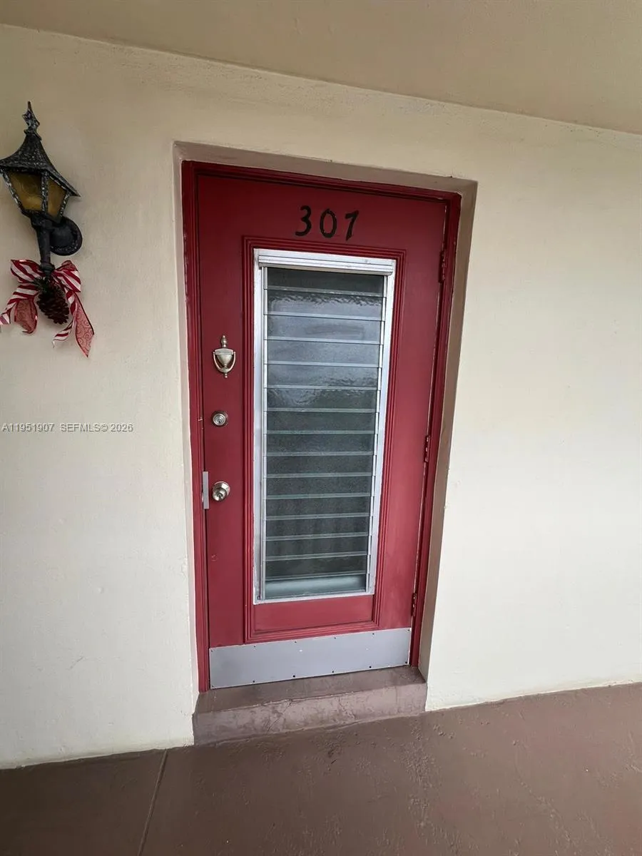 4299 NW 16th St # 307, Lauderhill FL 33313