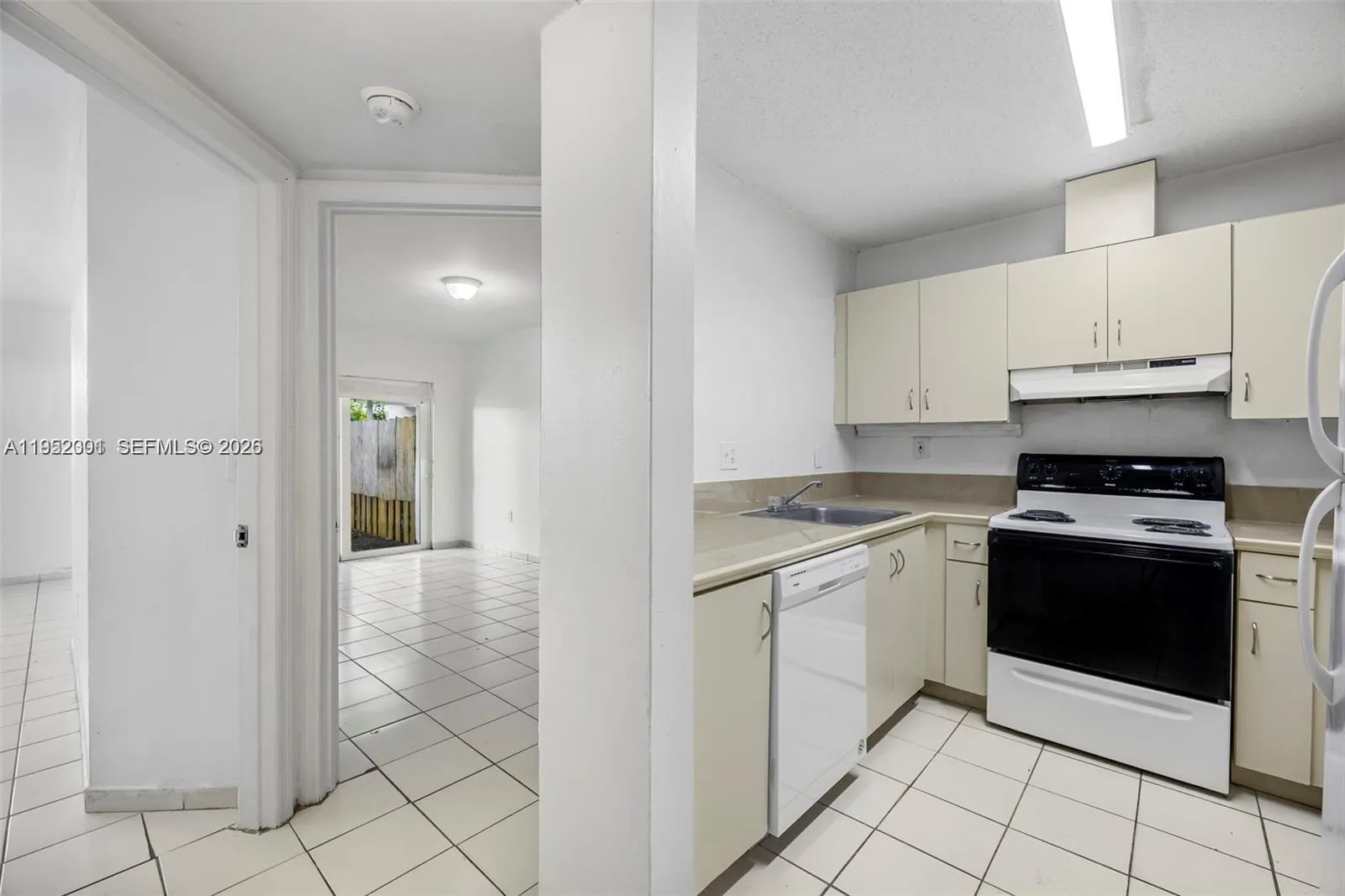 8421 SW 209th St # 8421, Cutler Bay FL 33189