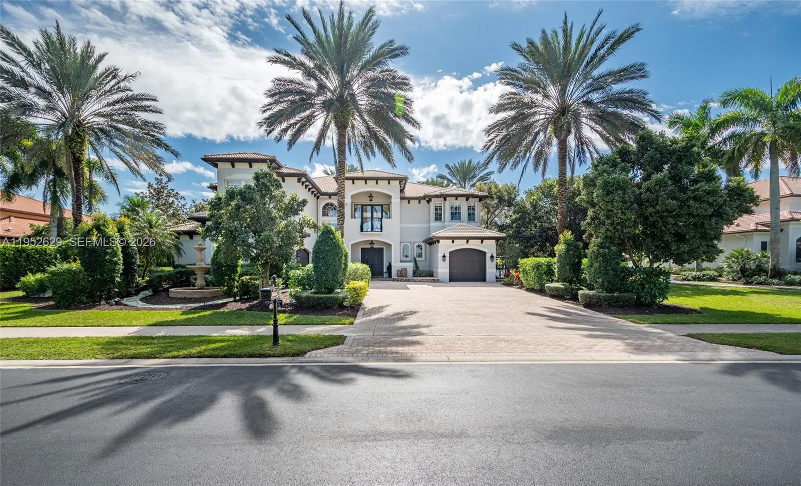 6 bedroom 5 bath for sale at 11356 Canyon Maple Blvd, Davie FL 33330