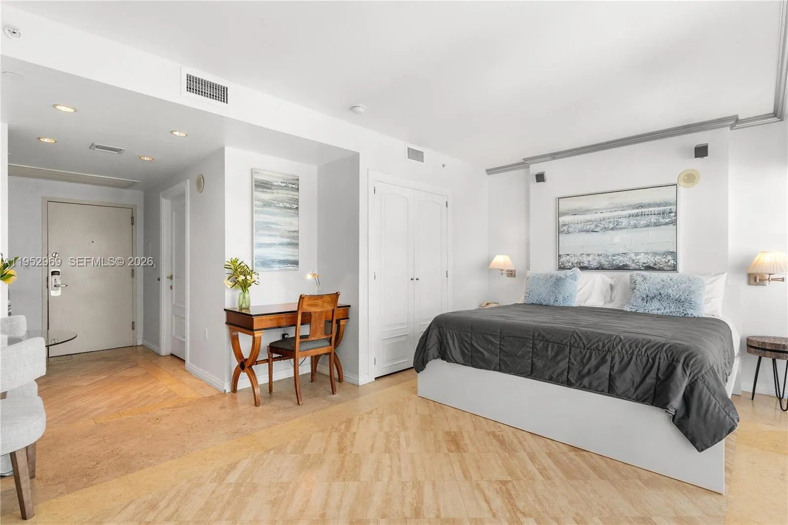 101 Ocean Dr # 704, Miami Beach FL 33139