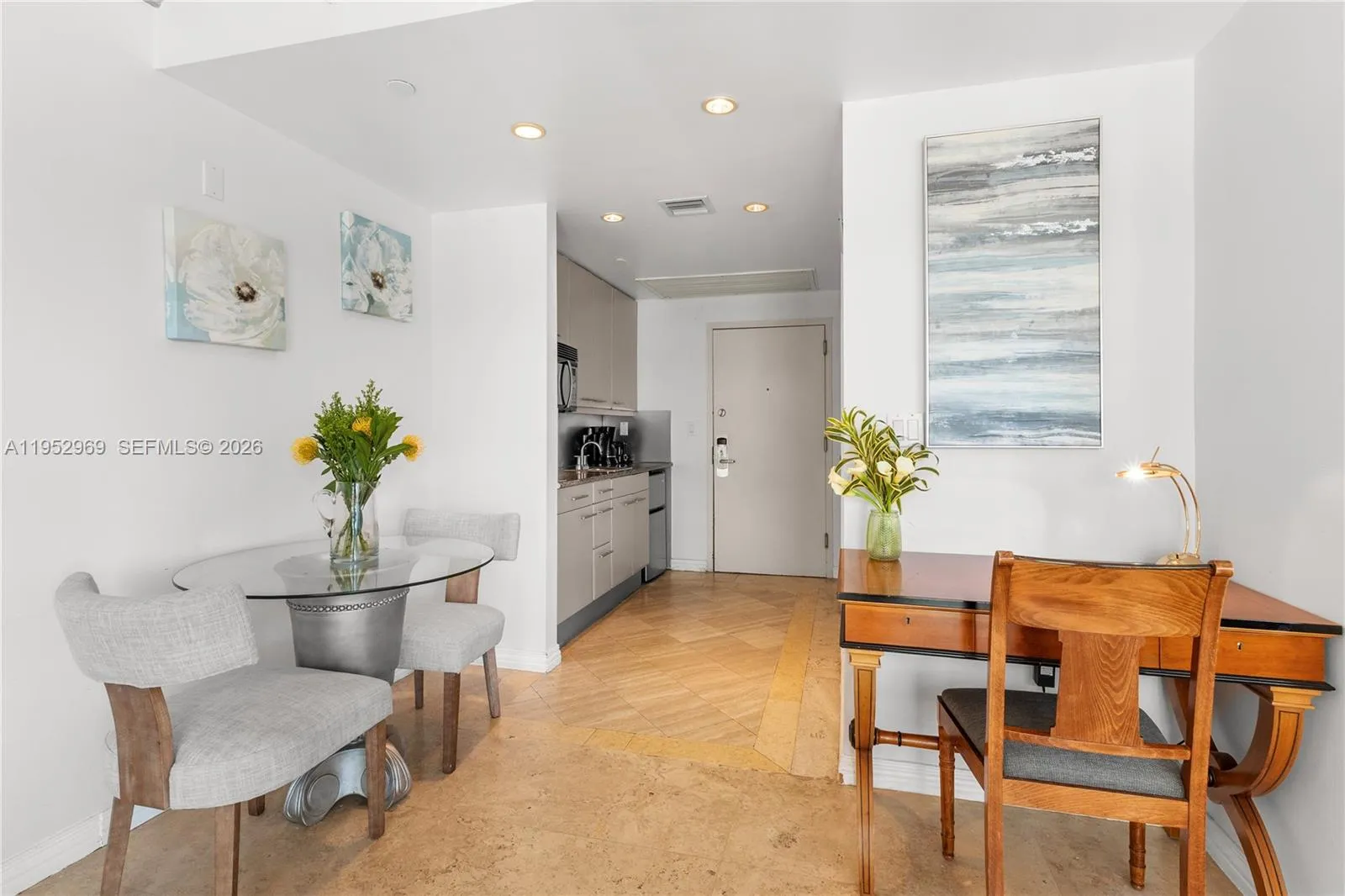 101 Ocean Dr # 704, Miami Beach FL 33139