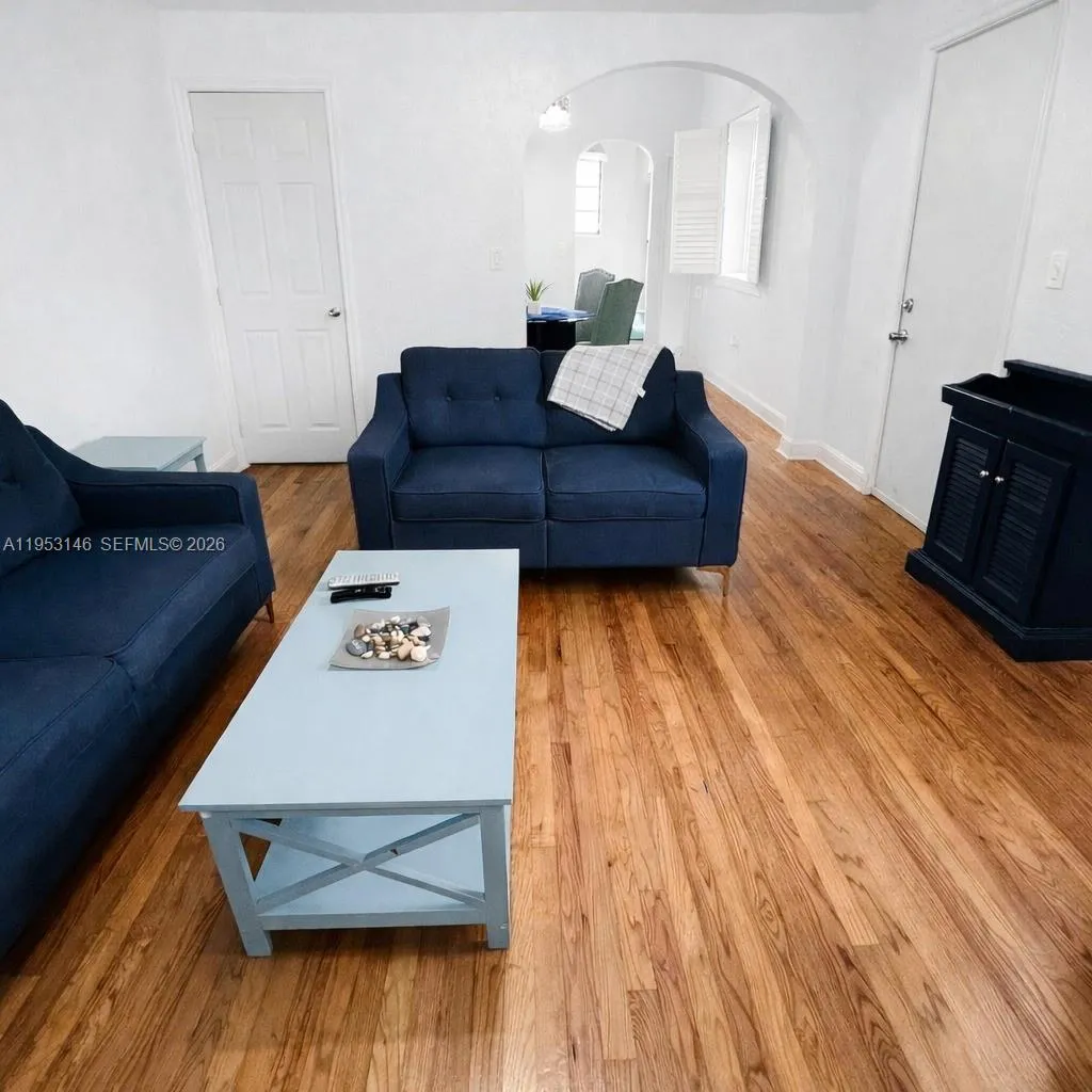 928 Euclid Ave # 6, Miami Beach FL 33139