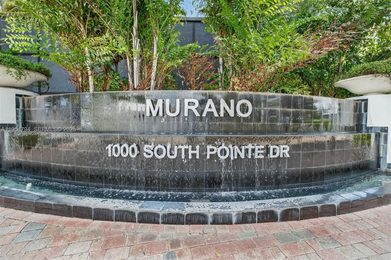 1000 S Pointe Dr # 1501, Miami Beach FL 33139