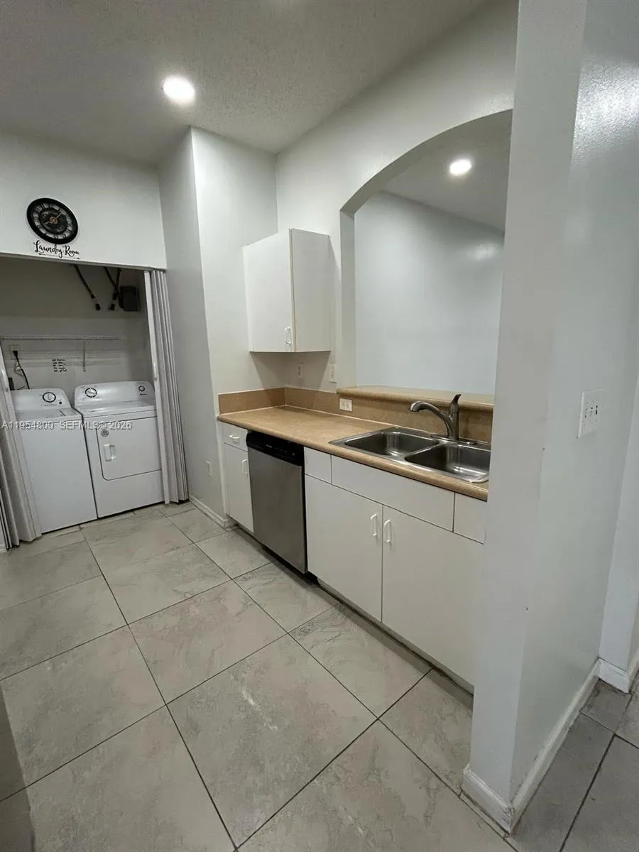 4295 NE 10th Ct, Homestead FL 33033