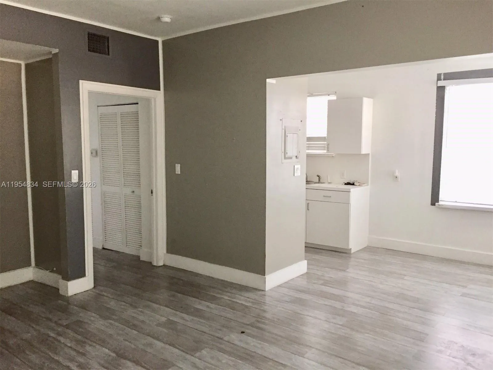 610 8th St # 103, Miami Beach FL 33139