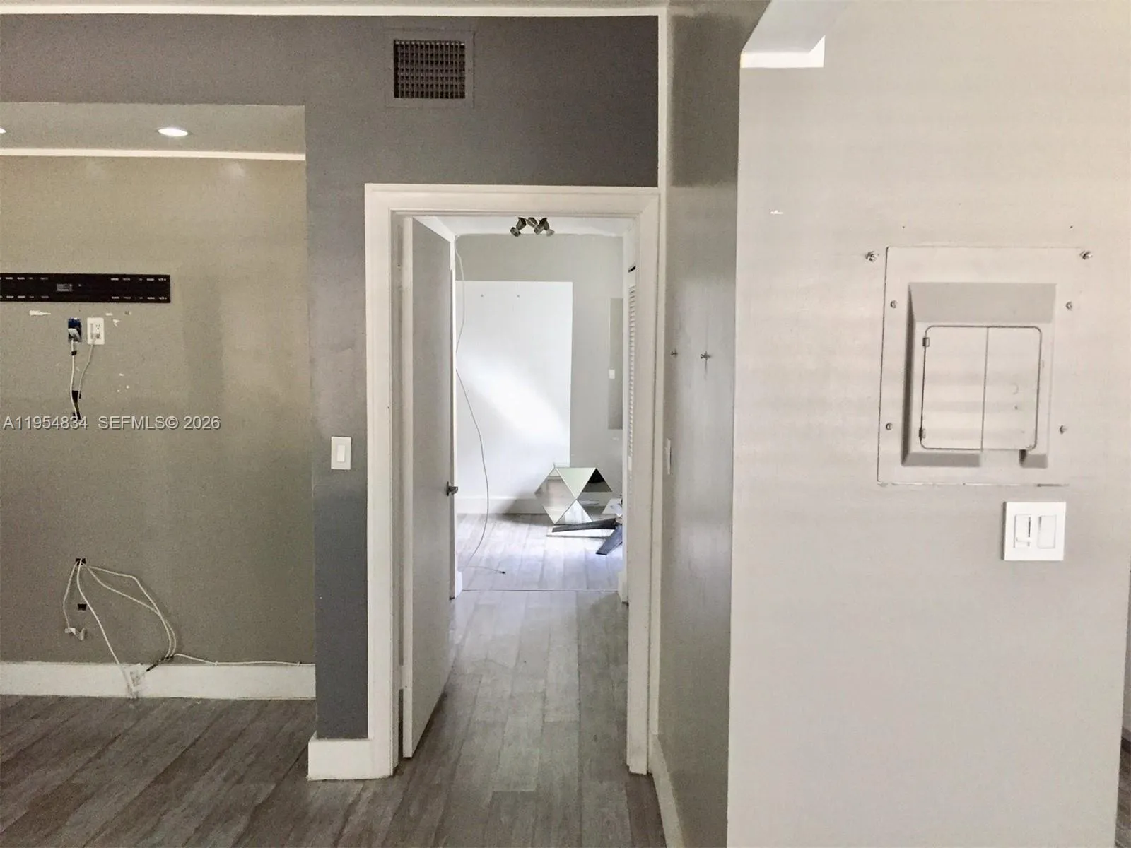 610 8th St # 103, Miami Beach FL 33139