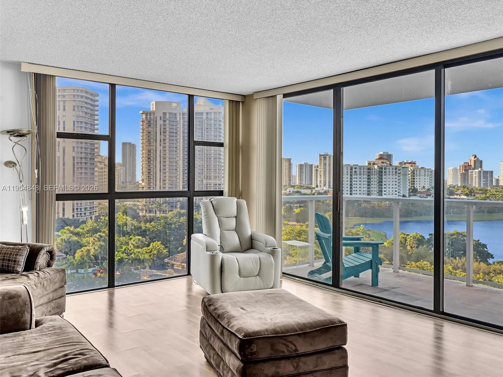 2 bedroom 2 bath for sale at 3731 N Country Club Dr # 1223, Aventura FL 33180