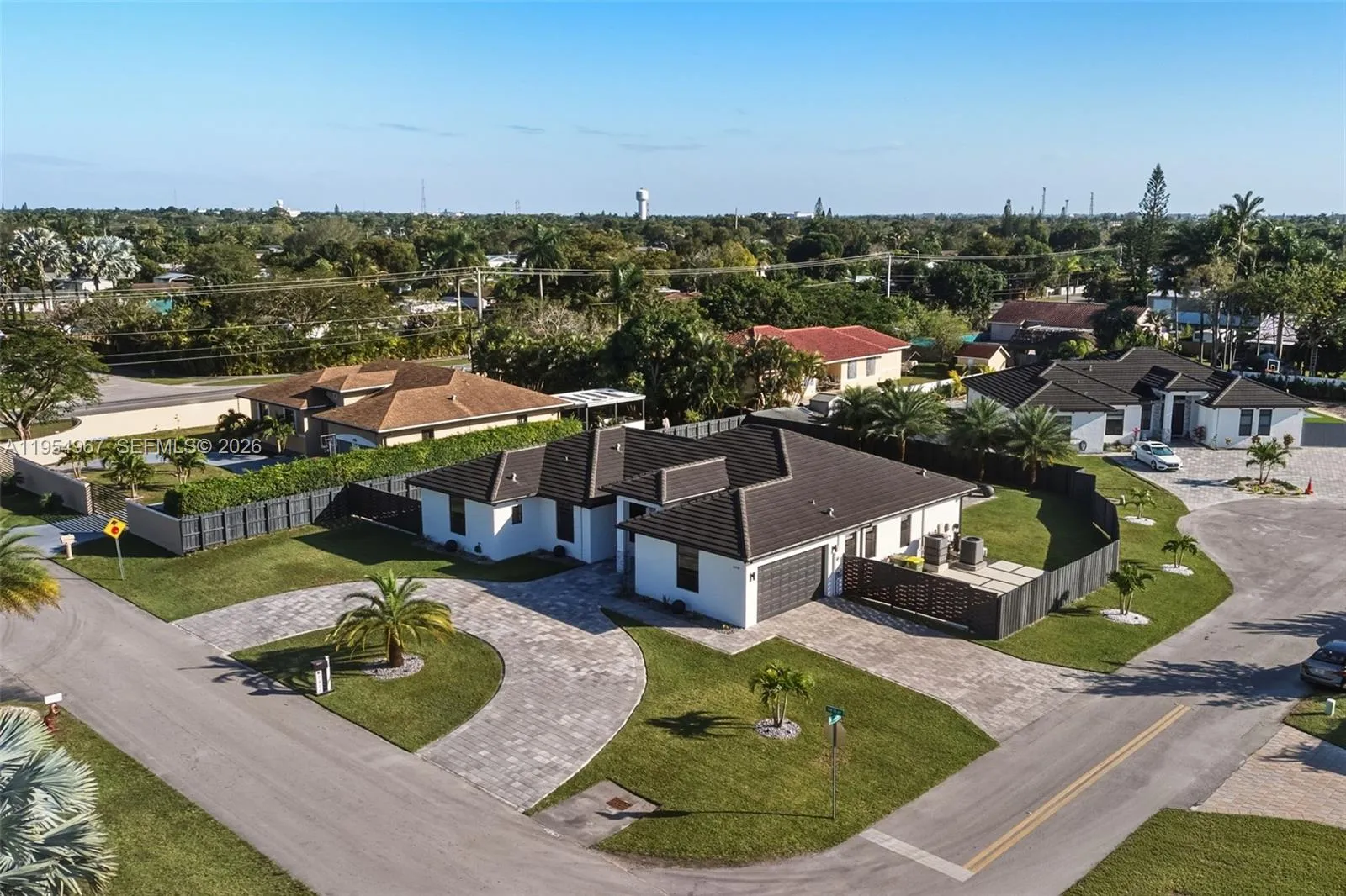 1410 NW 19th St, Homestead FL 33030