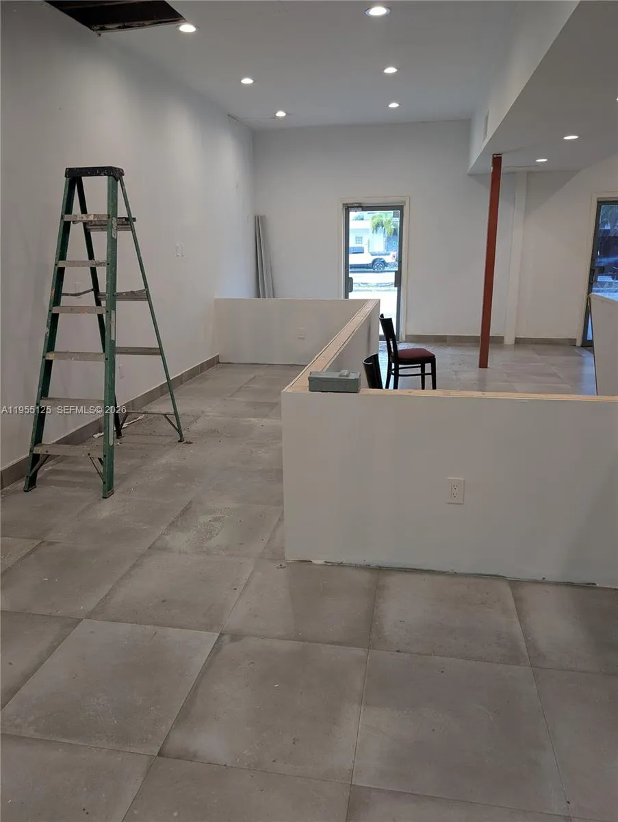 18139 NE 19th Ave, North Miami Beach FL 33162