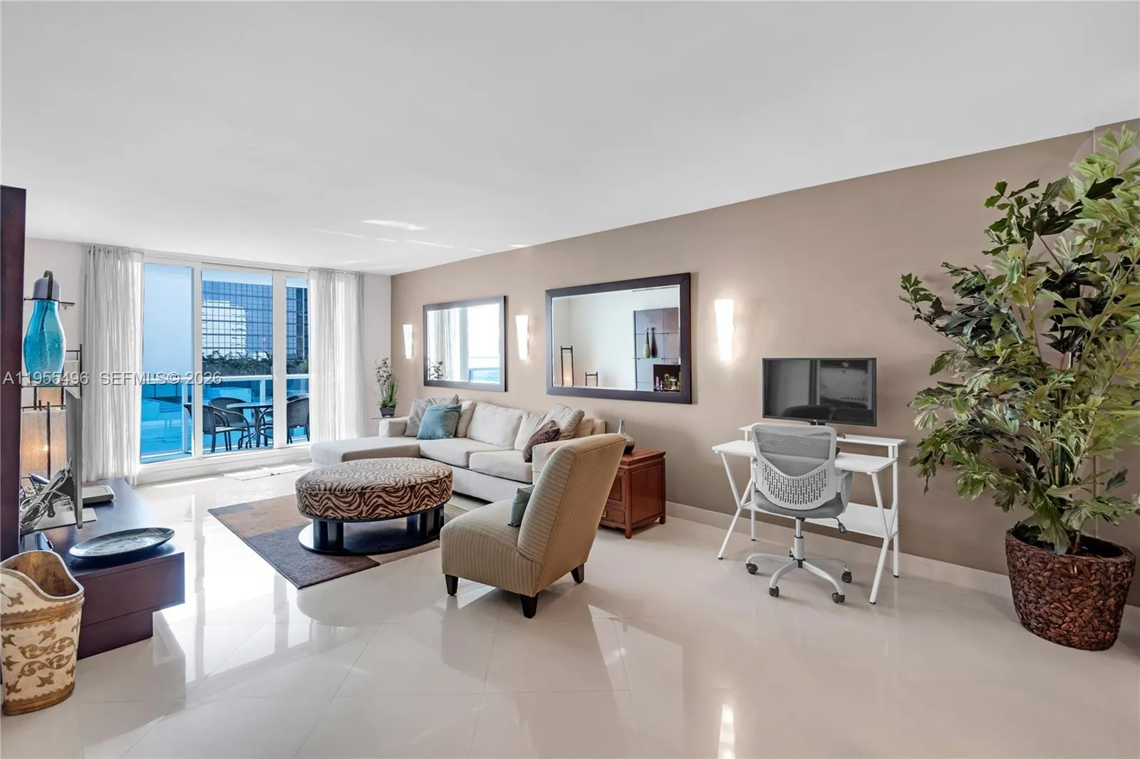 2301 Collins Ave # 1006, Miami Beach FL 33139