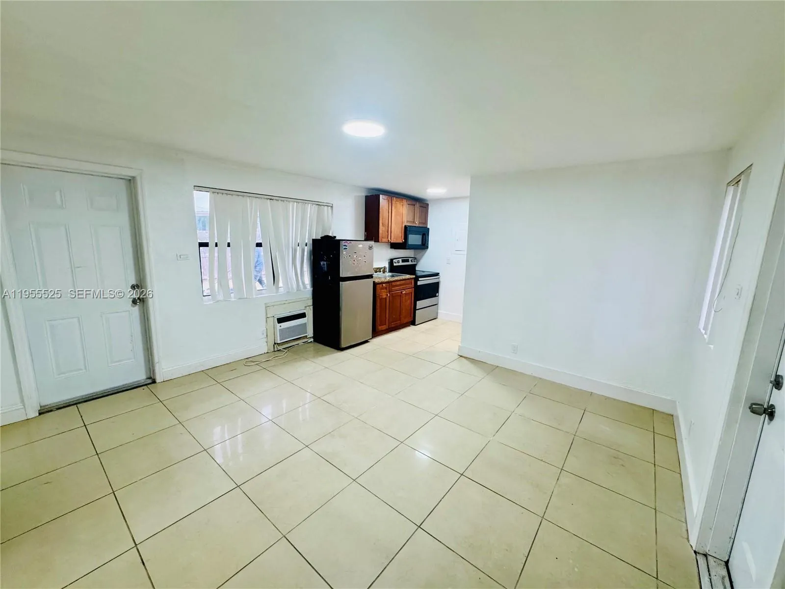 536 SW 6th Ter, Homestead FL 33030