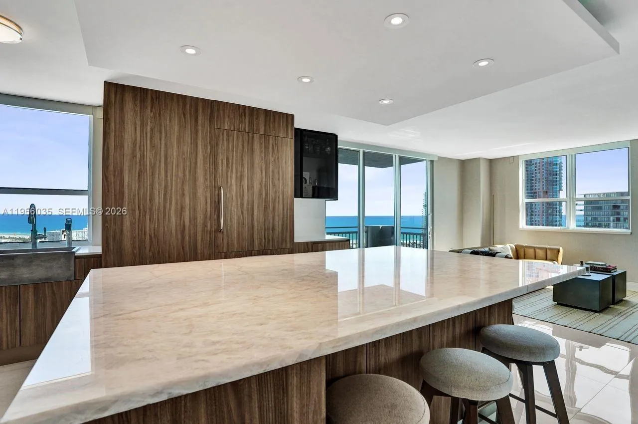 90 Alton Rd # 2701, Miami Beach FL 33139