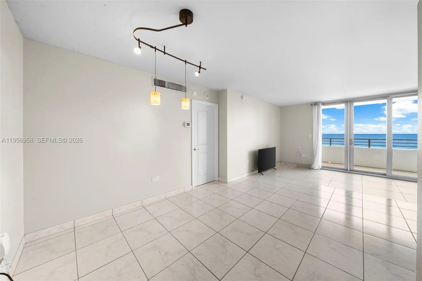 5555 Collins Ave # 6E, Miami Beach FL 33140
