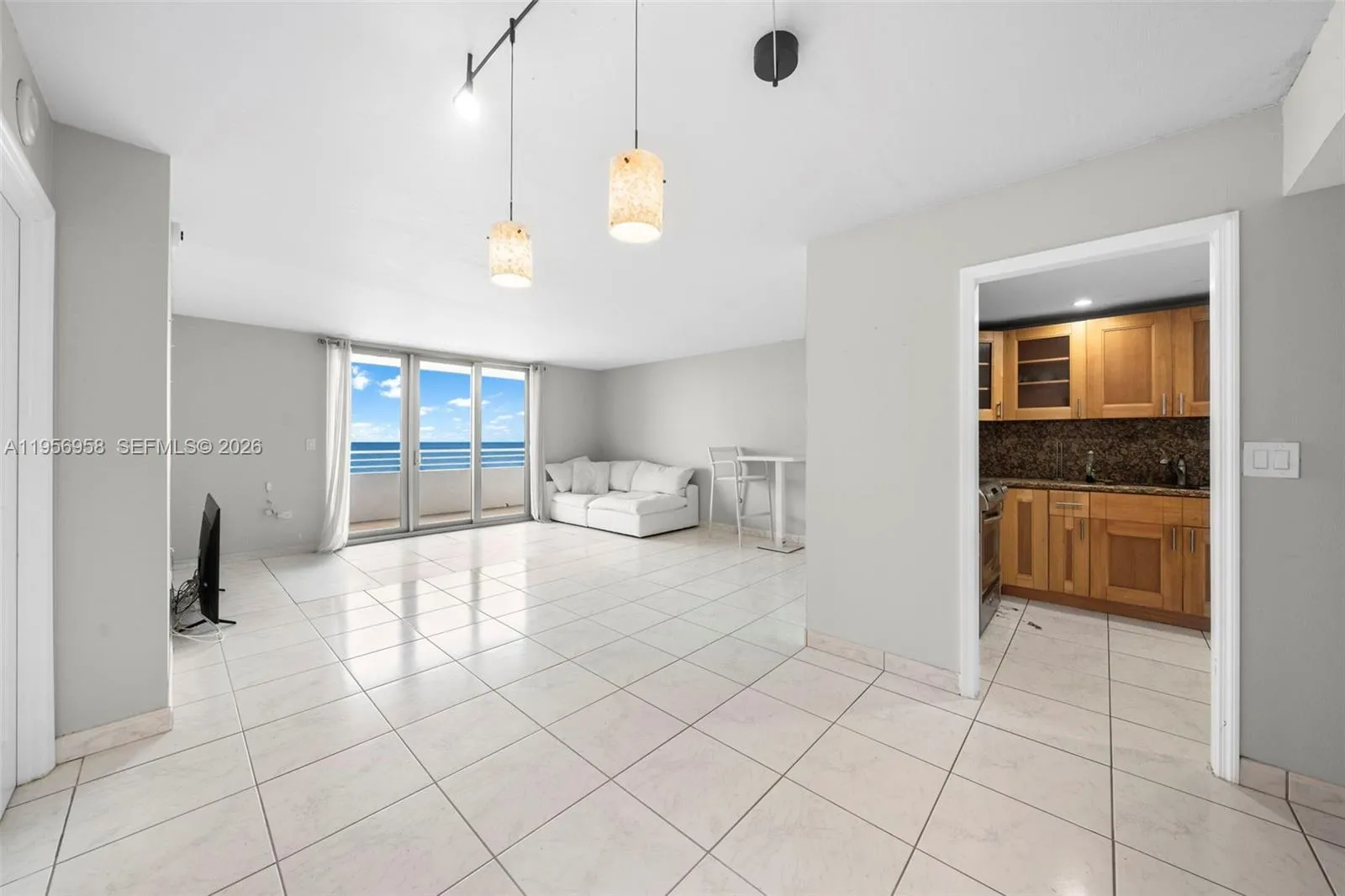 5555 Collins Ave # 6E, Miami Beach FL 33140