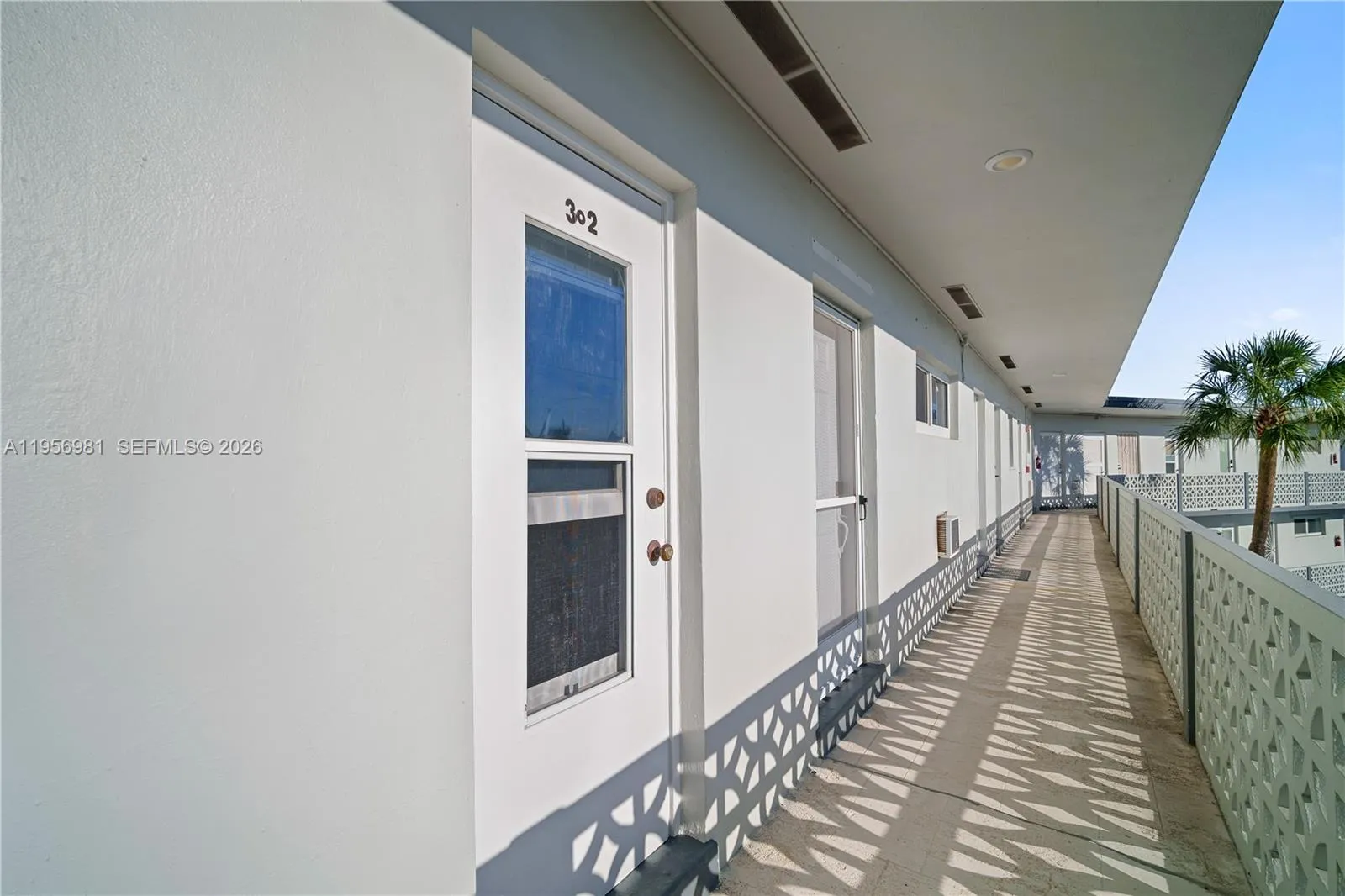 13105 Ixora Ct # 302, North Miami FL 33181