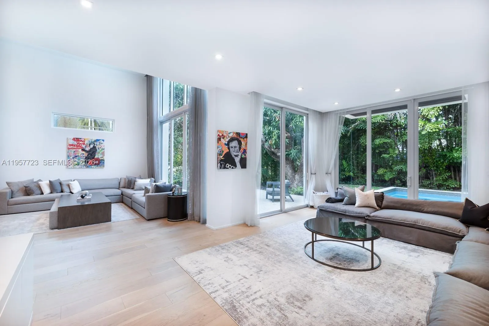 335 W 46th St, Miami Beach FL 33140