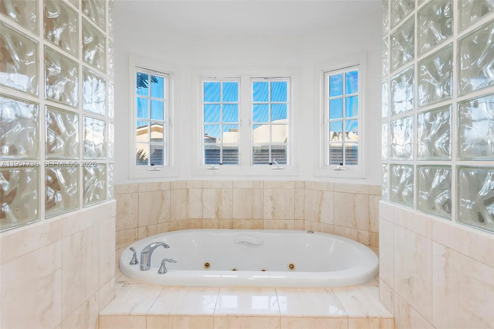 1415 Sunset Harbour Dr # 204, Miami Beach FL 33139