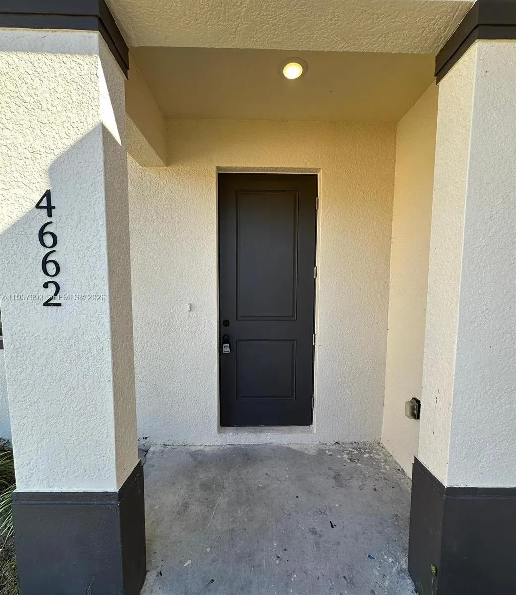 4660/4662 SW 26TH ST, Lehigh Acres FL 33973