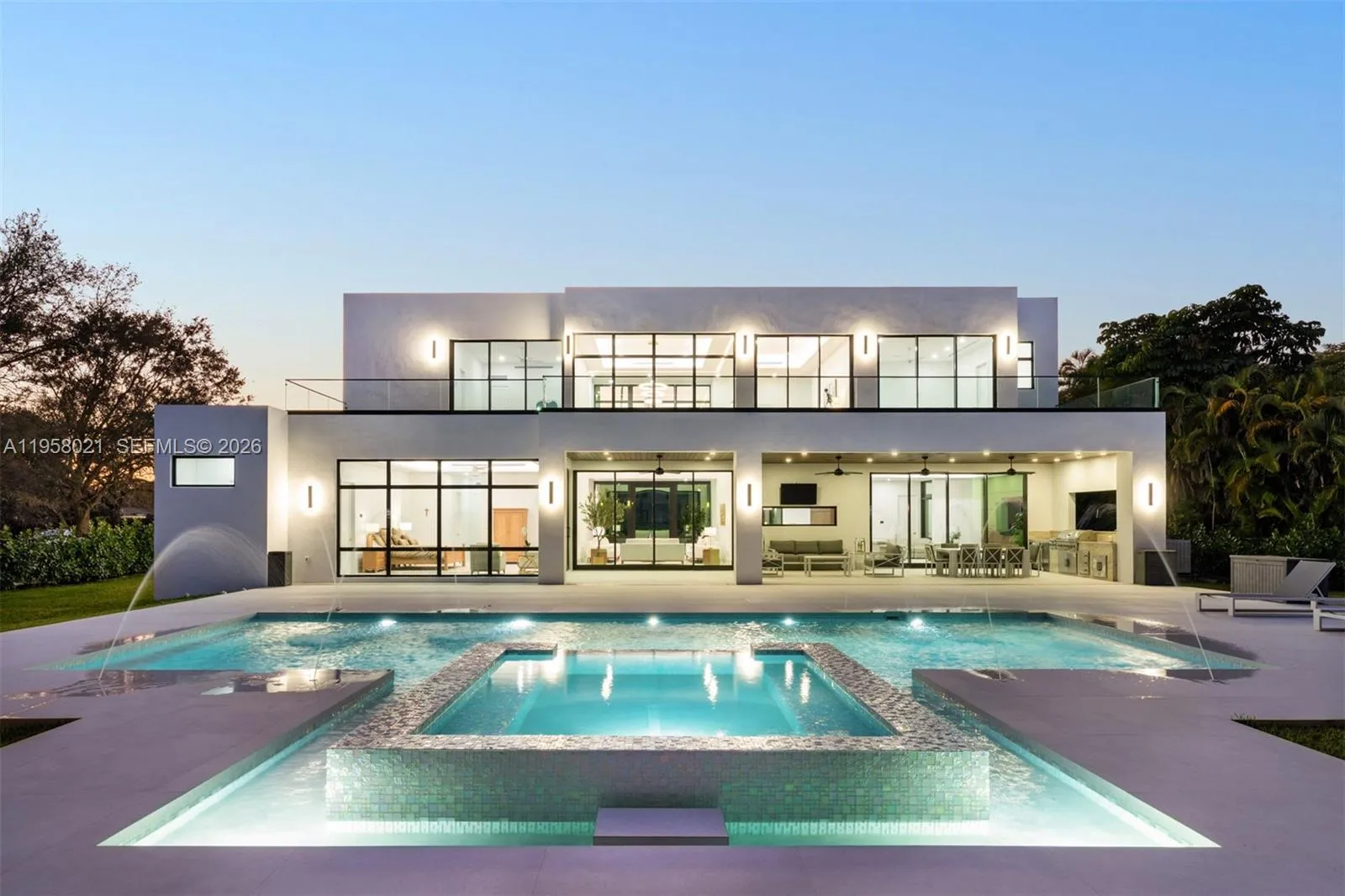 9525 SW 95th Ct, Miami FL 33176