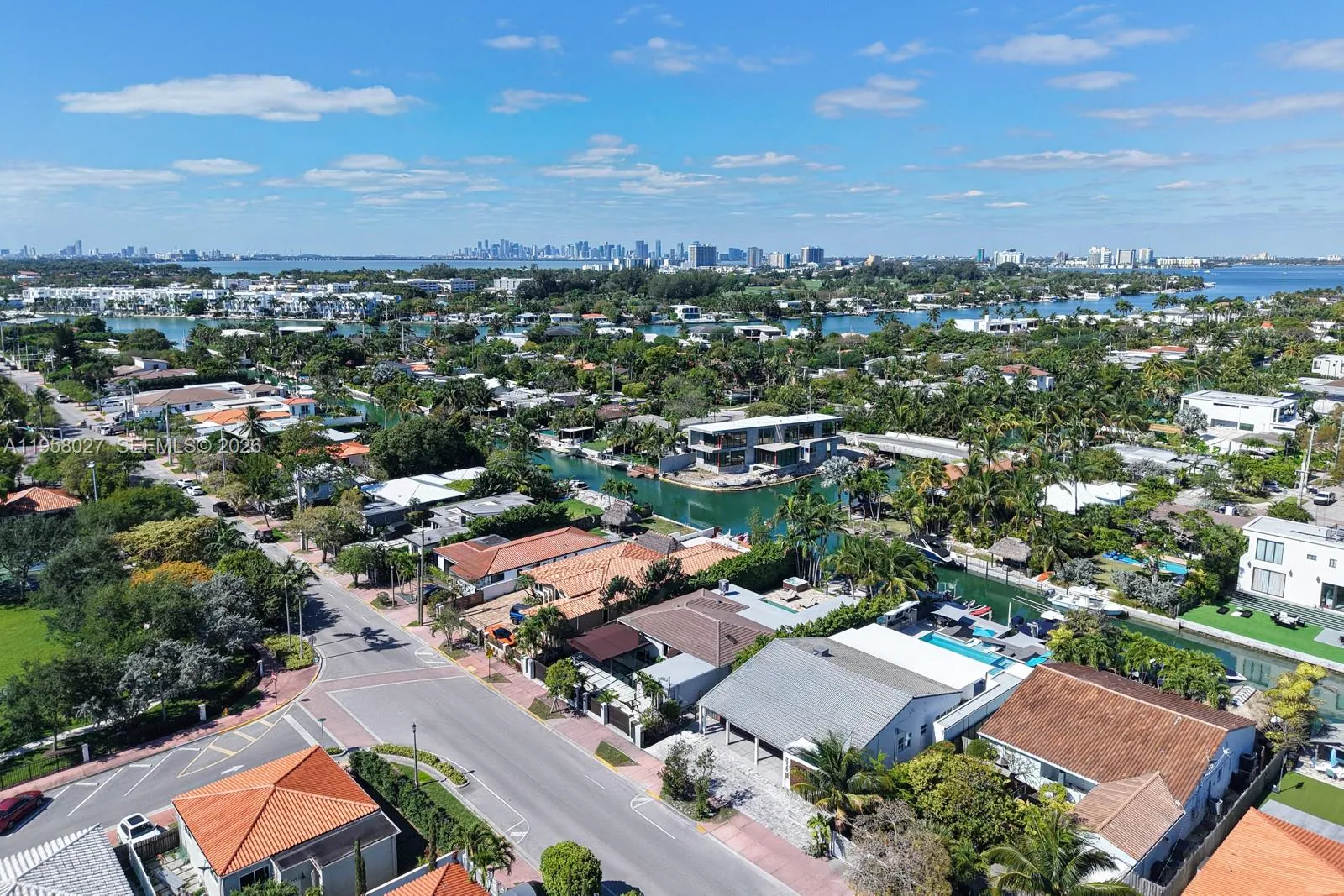 7910 Hawthorne Ave, Miami Beach FL 33141