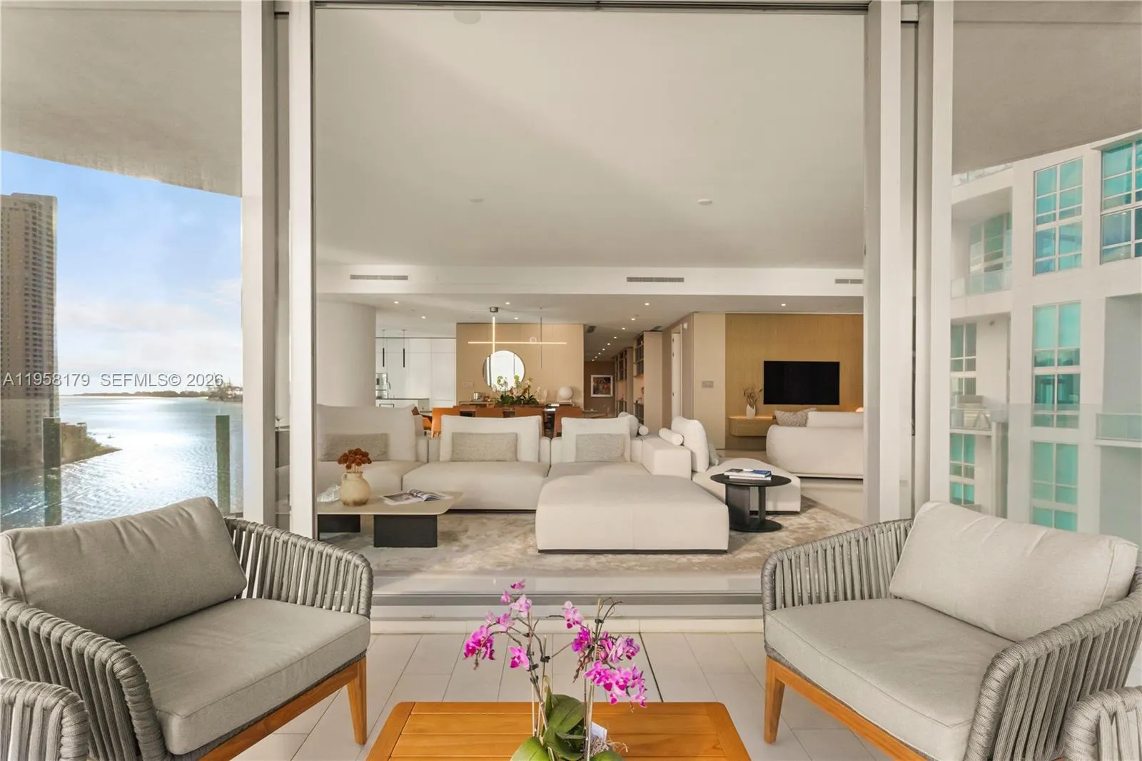 300 Biscayne Boulevard Way # 1101, Miami FL 33131