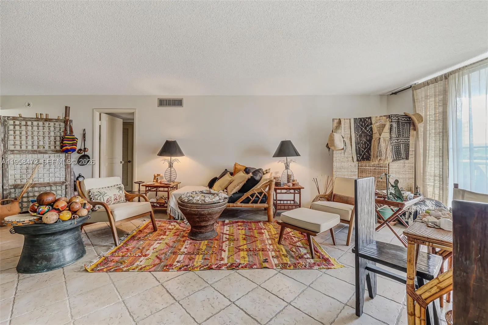 6039 Collins Ave # 833, Miami Beach FL 33140
