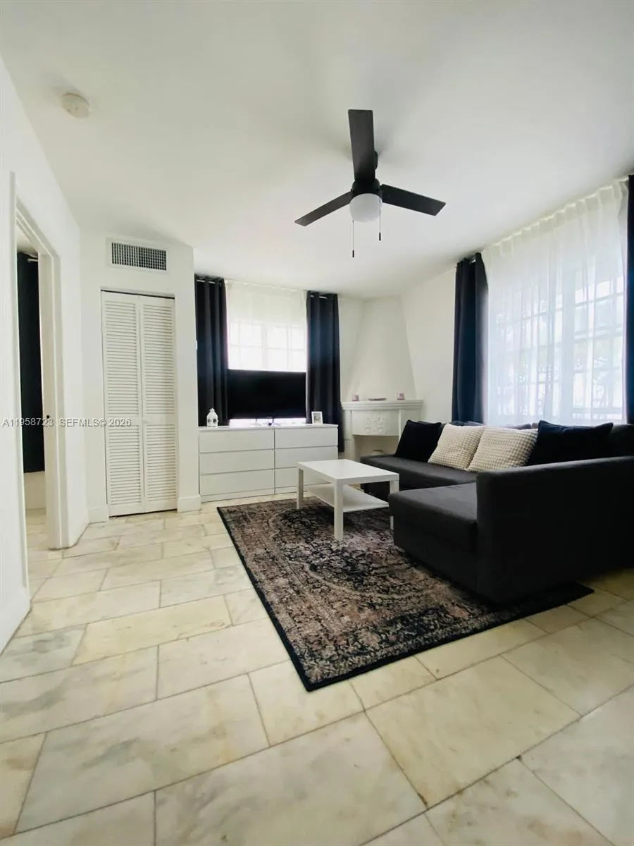 1526 Pennsylvania Ave # 20, Miami Beach FL 33139