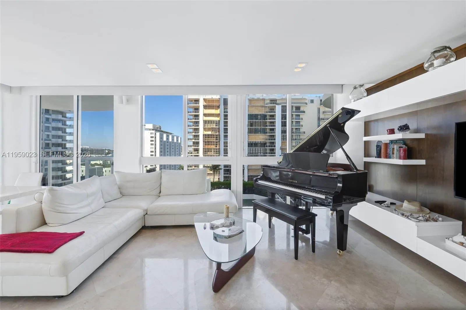 6365 Collins Ave # 1008, Miami Beach FL 33141