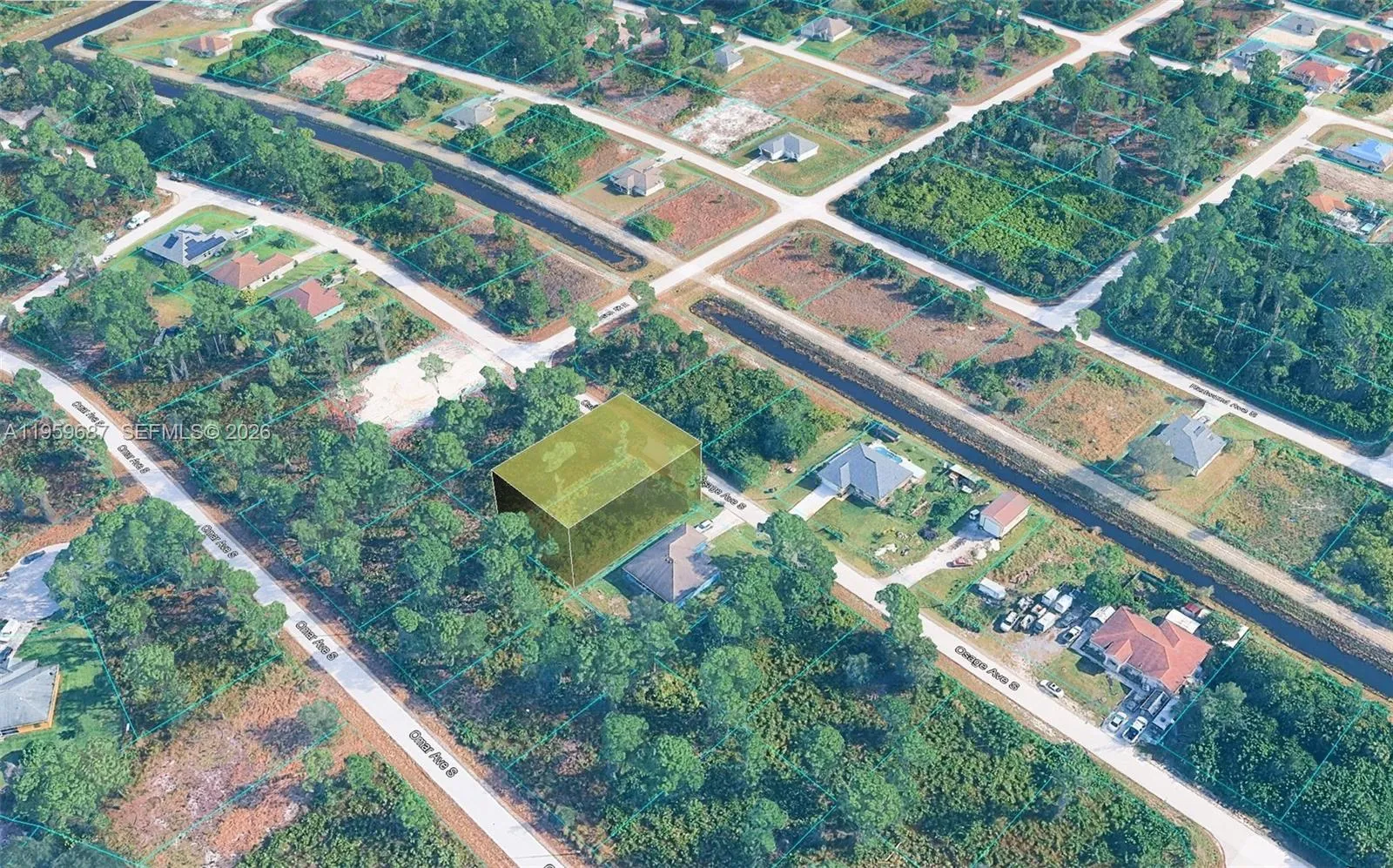 526 OSAGE AVE S, Lehigh Acres FL 33974