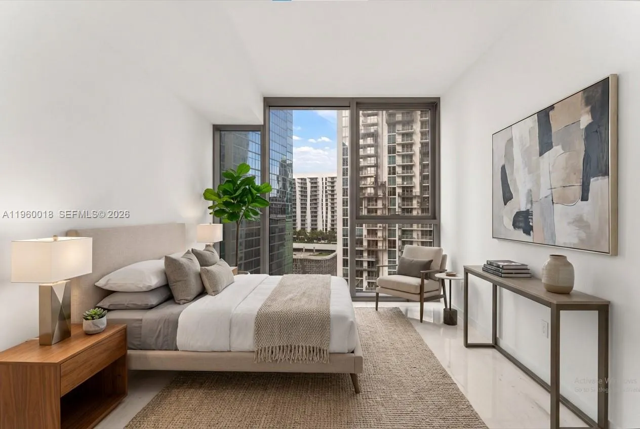 300 Biscayne Blvd Way # 2009, Miami FL 33131