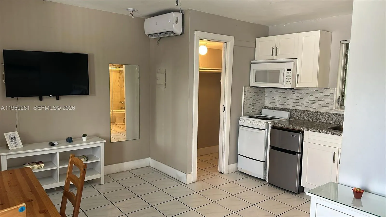 90 Isle Of Venice Dr, Fort Lauderdale FL 33301