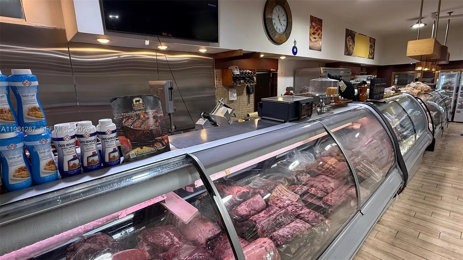 1305 SW 8th St, Miami FL 33135