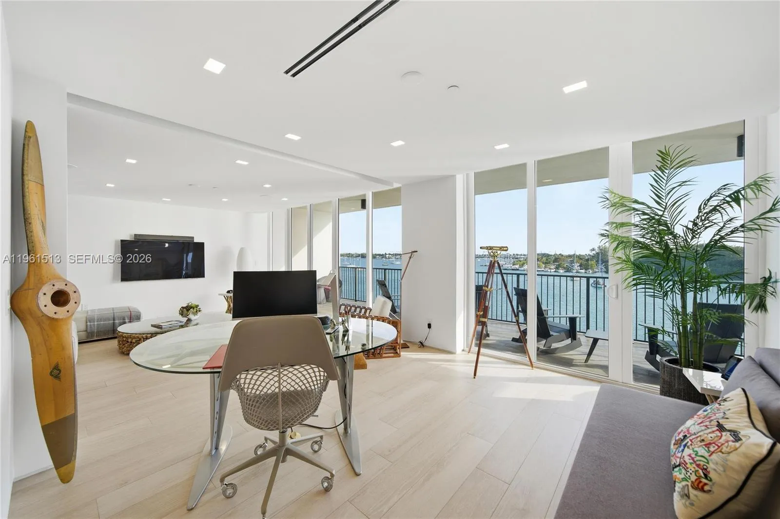 1000 Venetian Way # 403, Miami Beach FL 33139