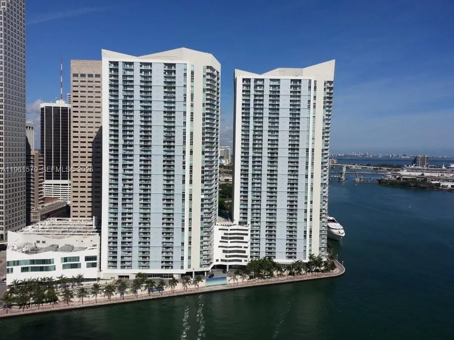 2 bedroom 2 bath for sale at 335 S Biscayne Blvd # 3400, Miami FL 33131