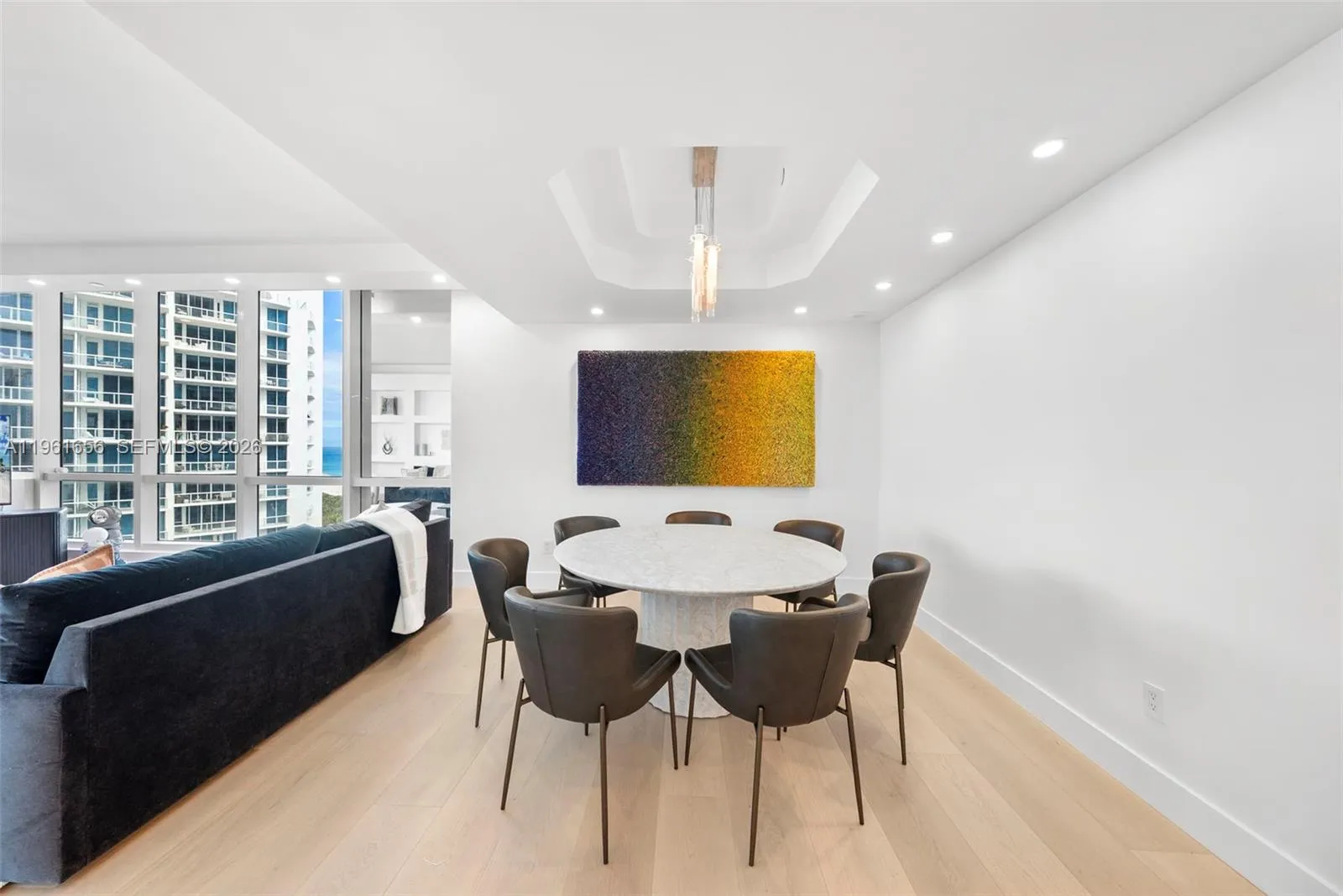 100 S Pointe Dr, Miami Beach FL 33139