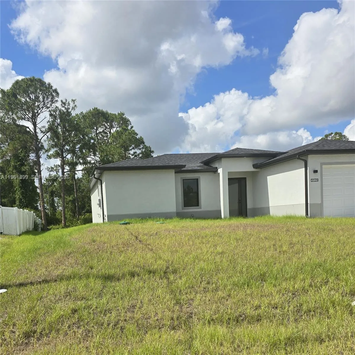2609 53rd ST W, Lehigh Acres FL 33971