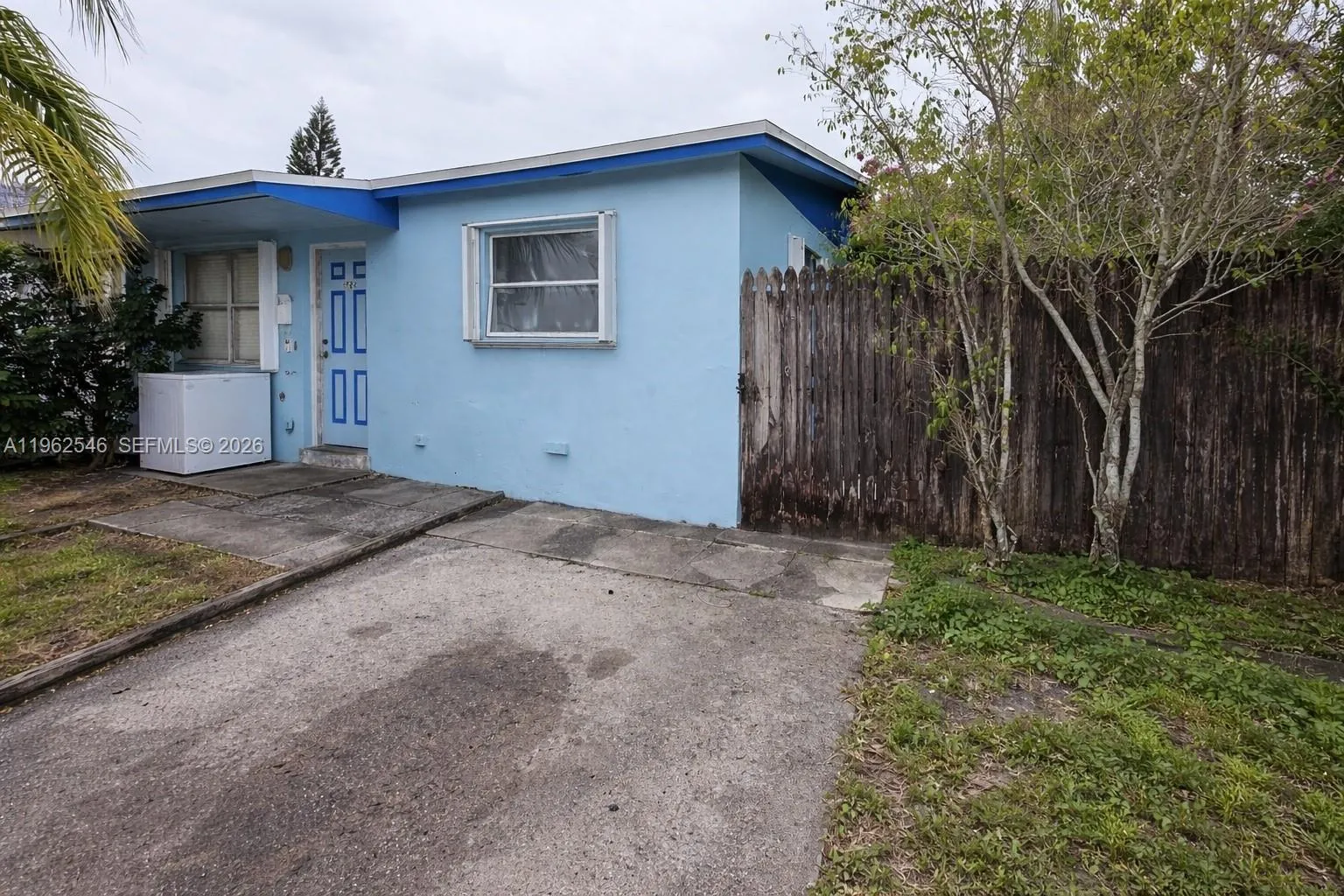 3522 NW 193rd St, Miami Gardens FL 33056