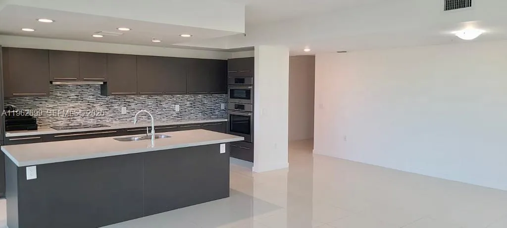 7751 NW 107th Ave # 504, Doral FL 33178