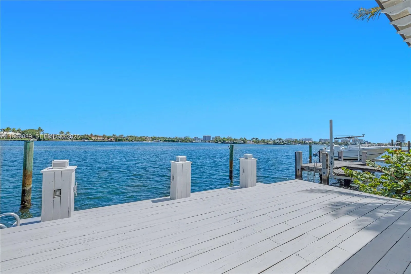 1405 Stillwater Dr, Miami Beach FL 33141