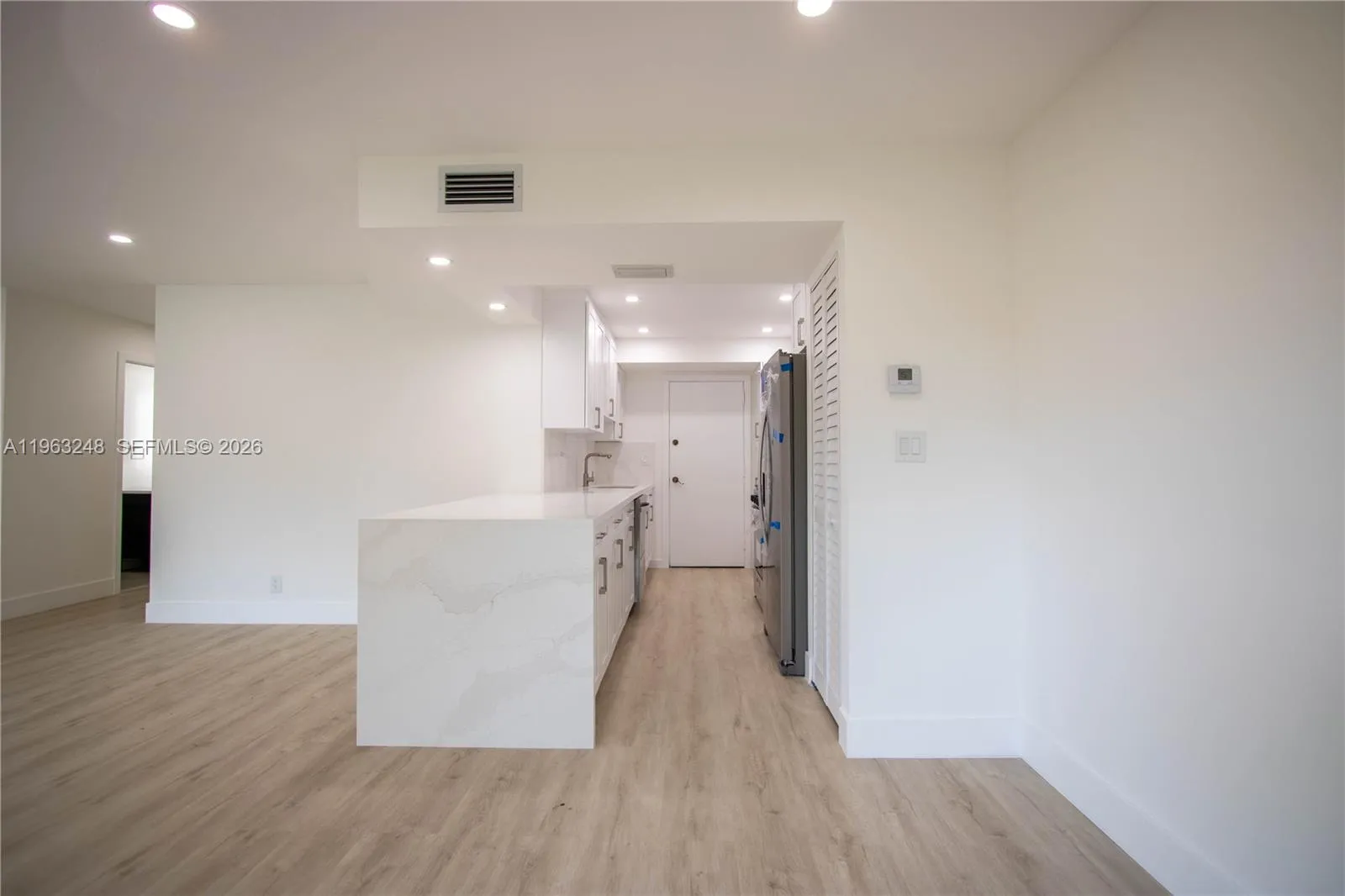 17911 NW 68th Ave # M206, Hialeah FL 33015