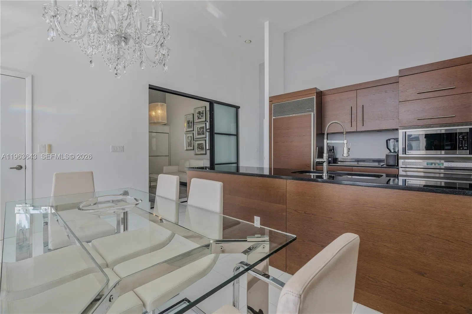 465 Brickell Ave # 2805, Miami FL 33131