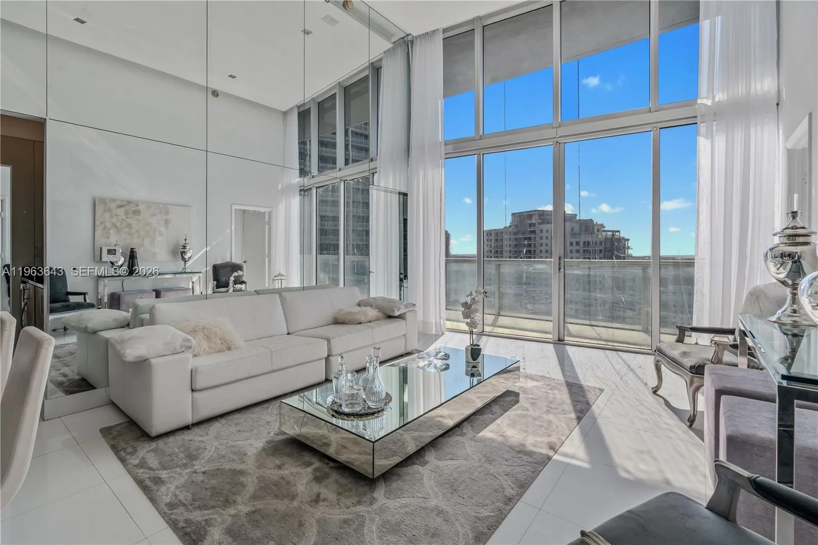465 Brickell Ave # 2805, Miami FL 33131